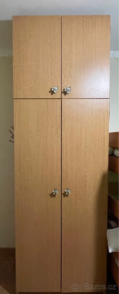 Šatní skříň