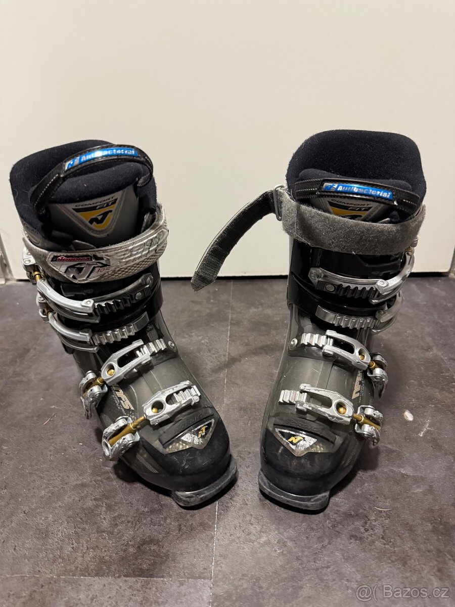 Lyžařské boty Head, velikost eur 38