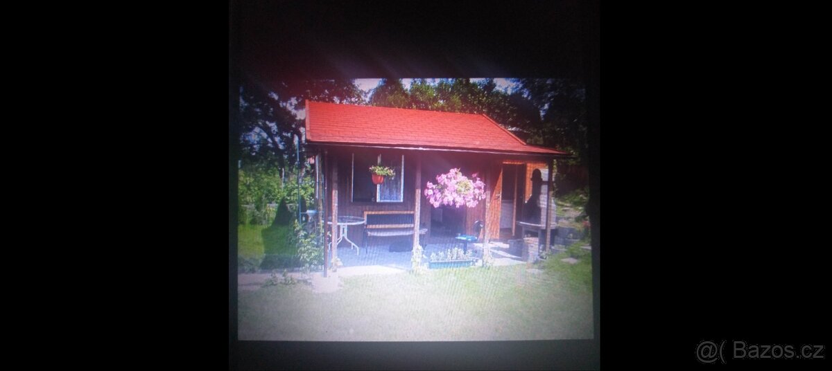 Prodám zahrádku s obytnou chatkou