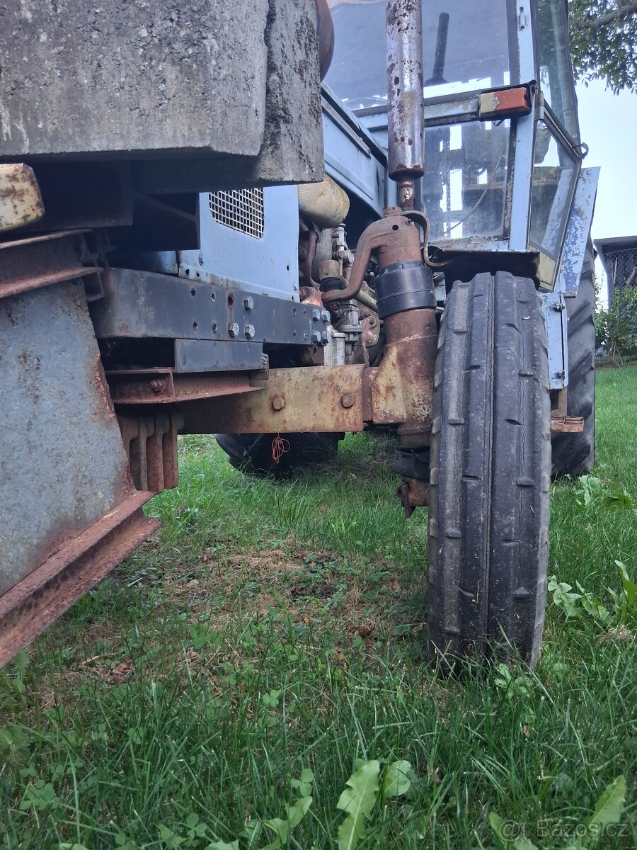 Přední náprava na Zetor 5611