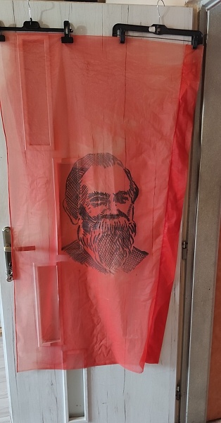 zberateľská vlajka Friedrich Engels