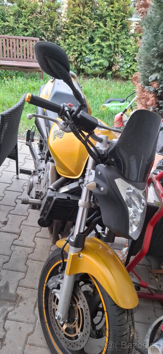 Honda Hornet 900
