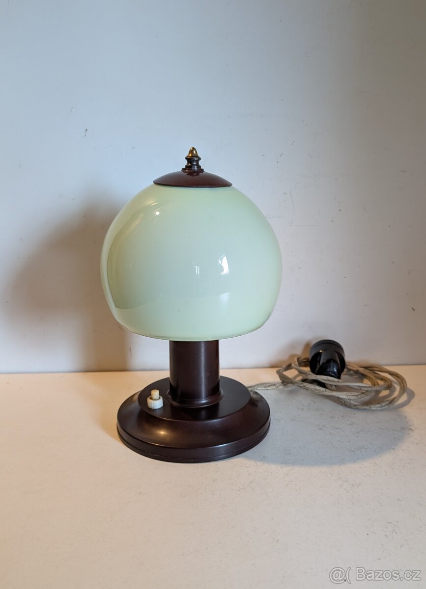 funkcionalistická lampa, bakelitová lampička