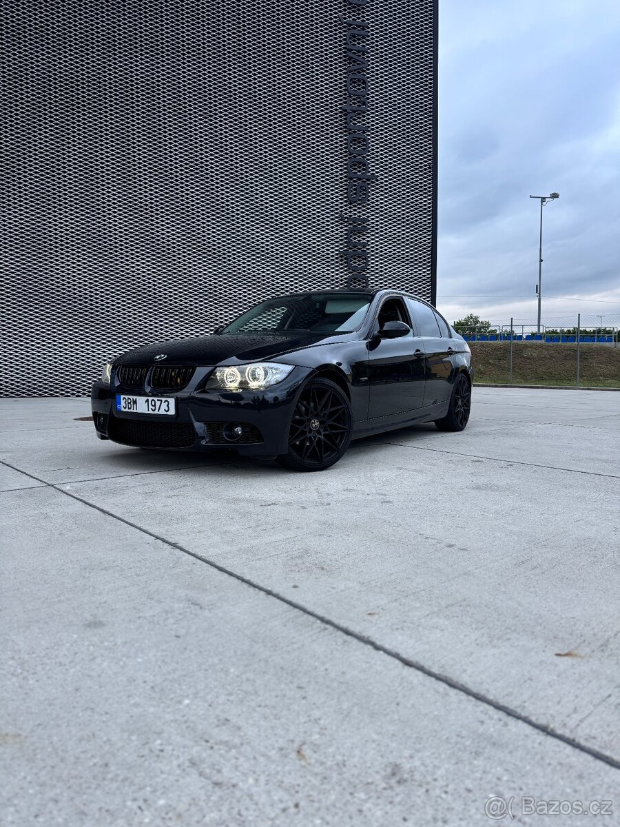 BMW E90