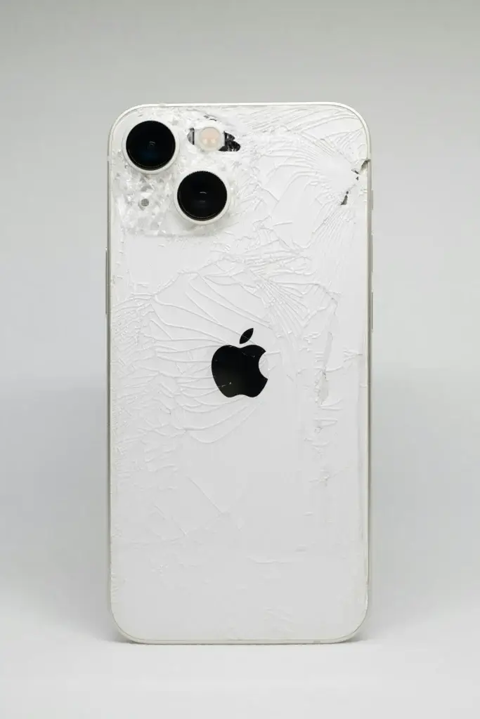 Sháním rozbitý Apple iPhone