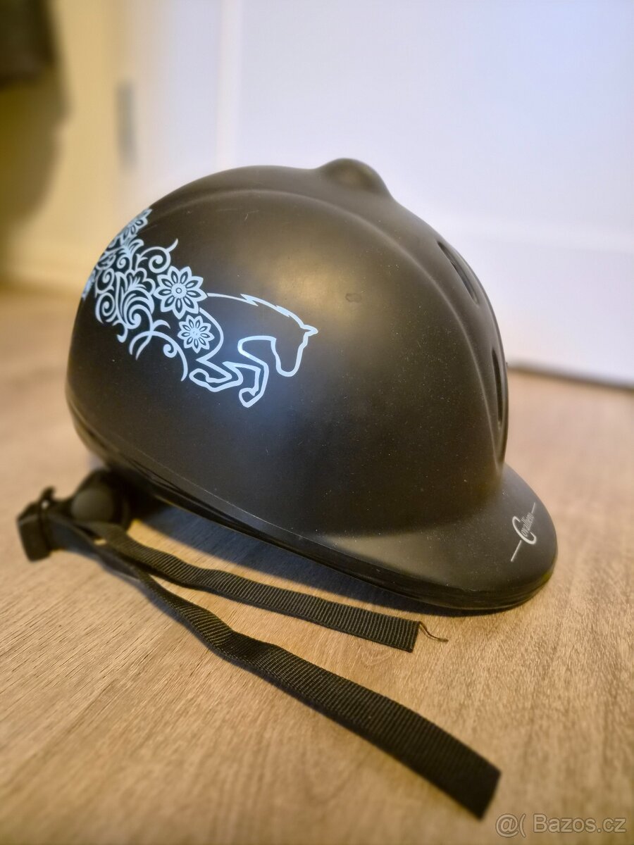 Jezdecká přilba Covalliero
