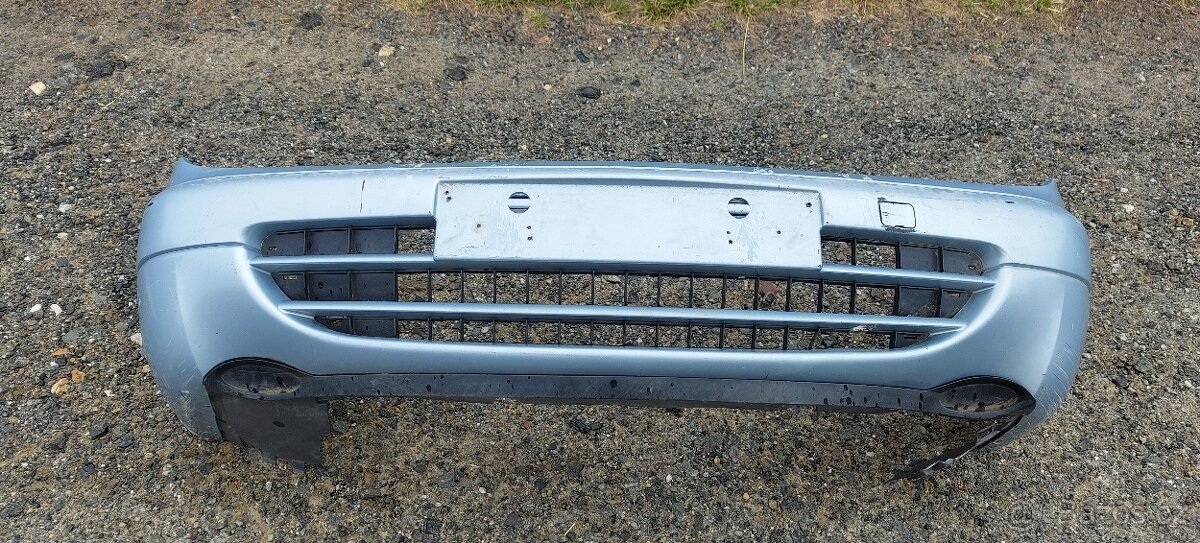 Citroen Xsara přední nárazník