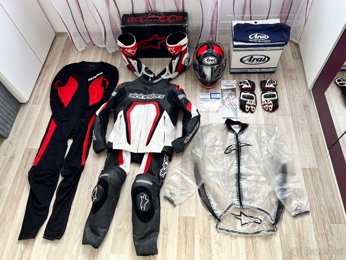 Prodám kompletní výbavu na moto