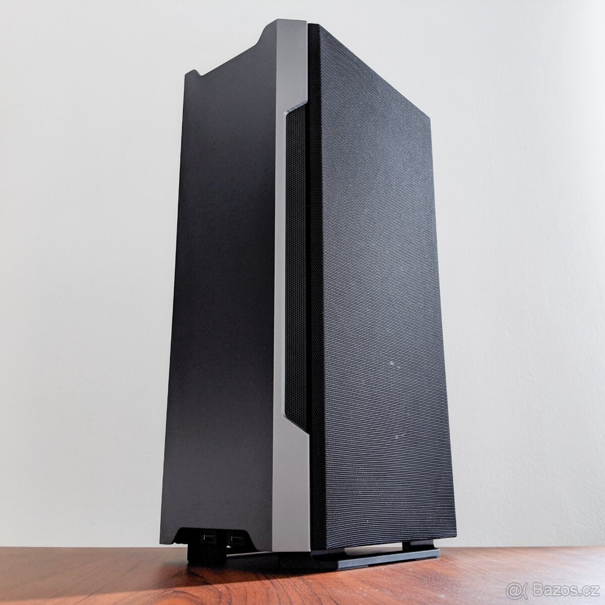 Jedna věž vládne všem | RTX 5080 | 9800X3D