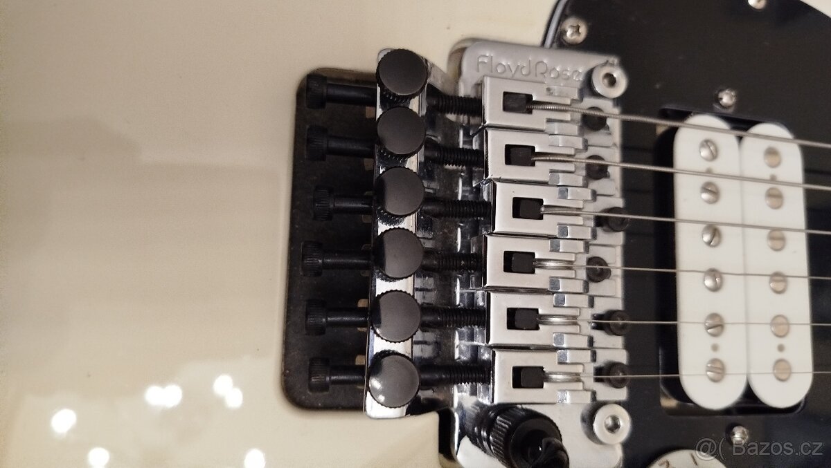 Fender Stratocaster, Floyd Rose, Superstrát made in Mexico