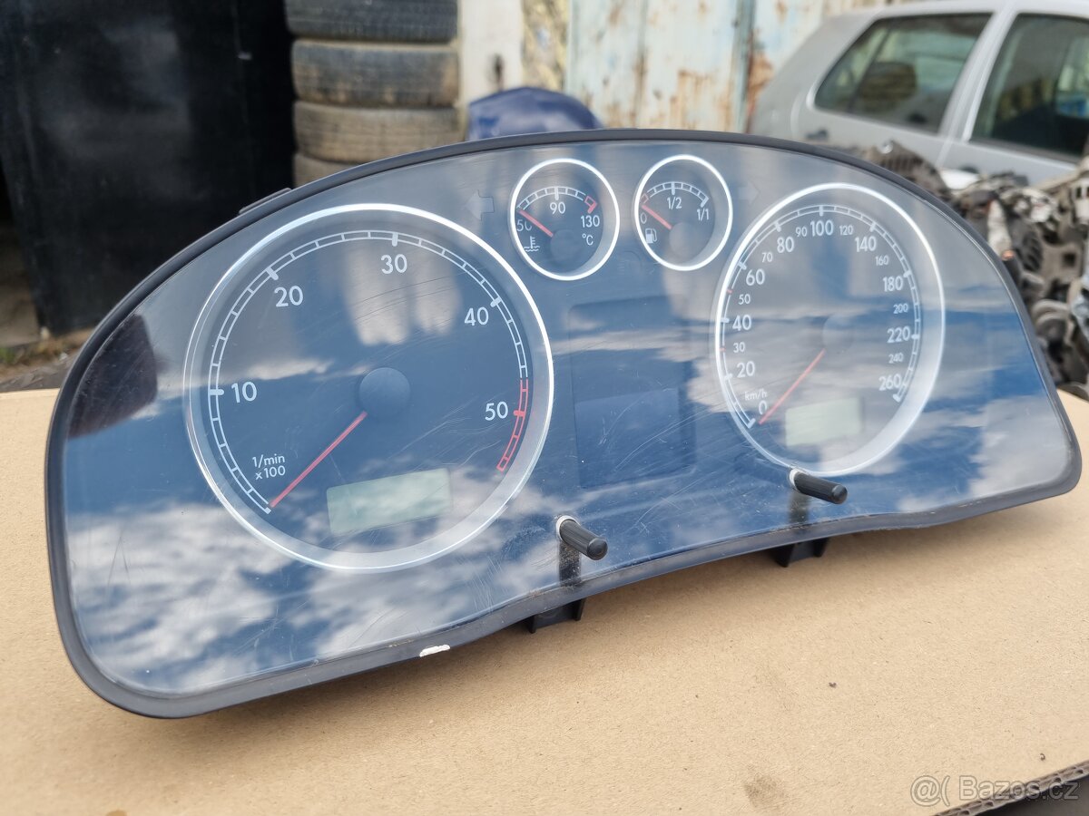 Budíky polodot Volkswagen Passat b5,5