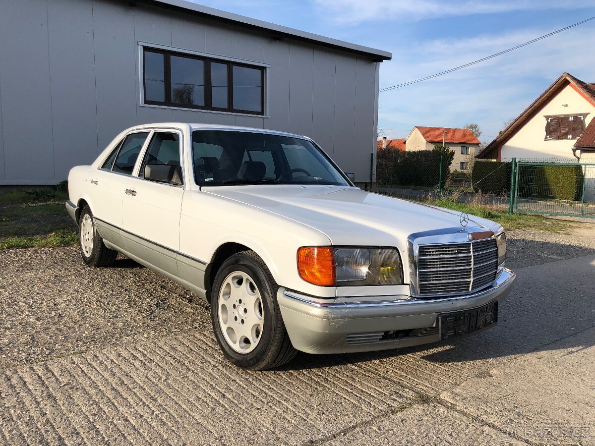 Mercedes Benz W126 260se