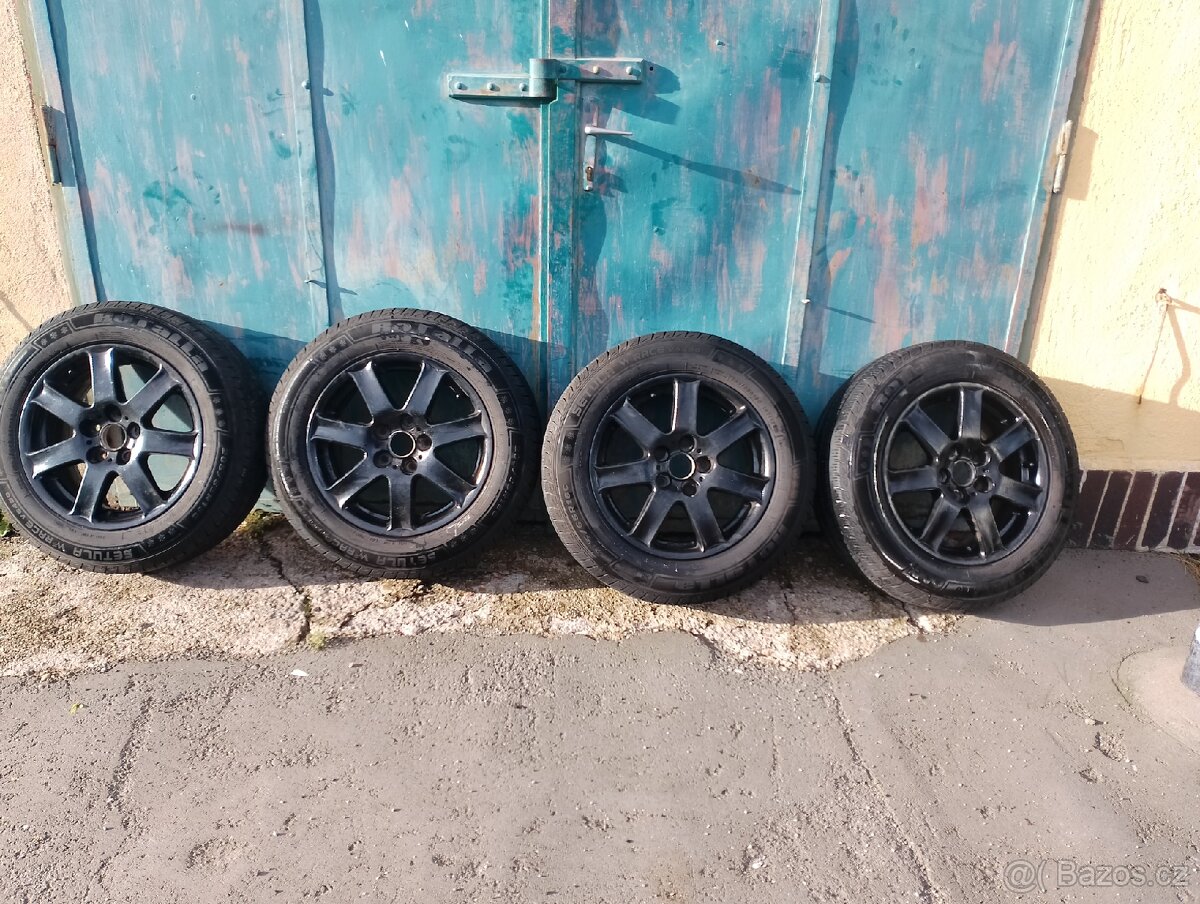 Alu Volkswagen T5 205/65 R16C (zimní Dot 25/23)