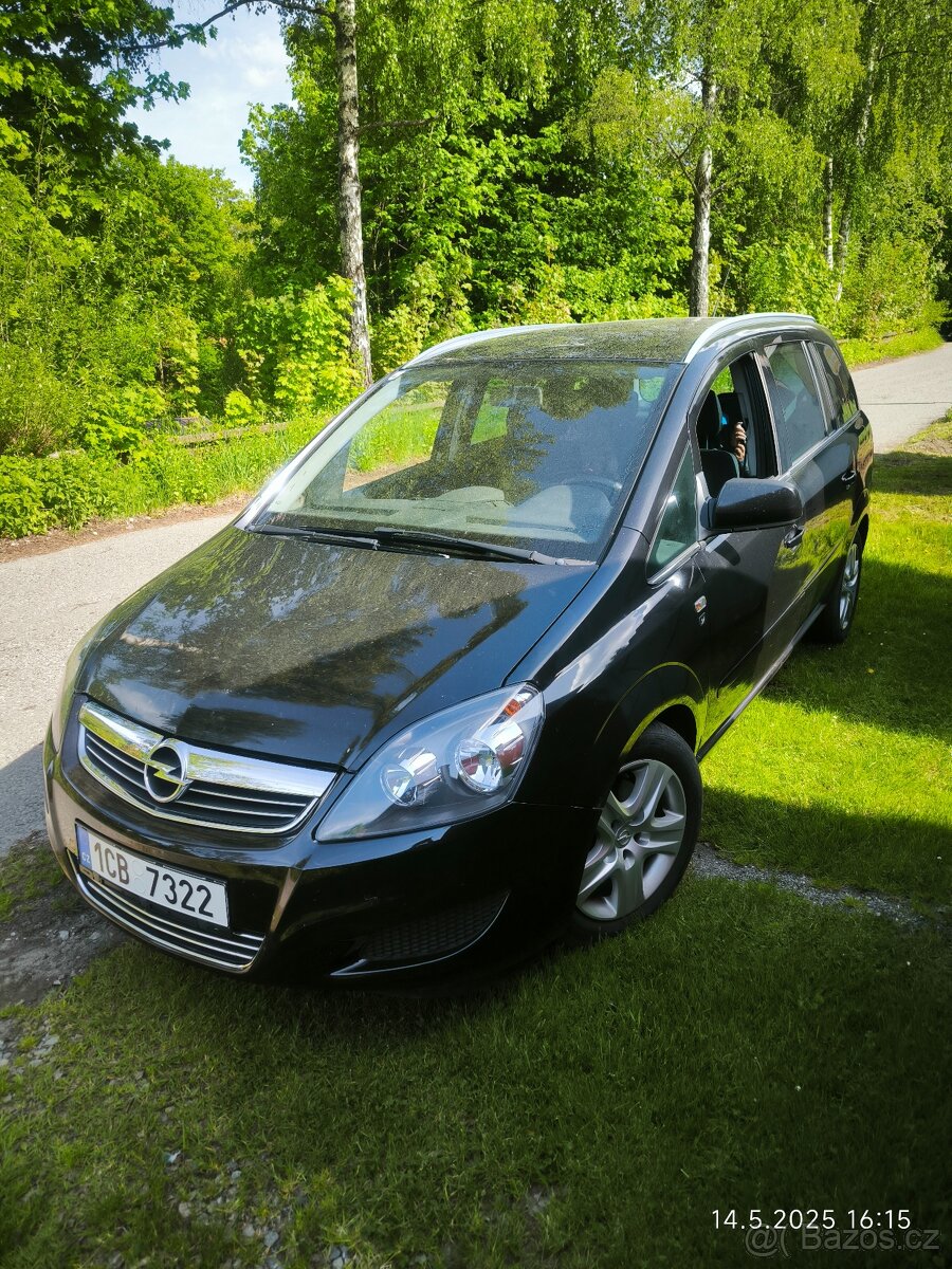 Opel Zafira b 1.6 85kw 2010