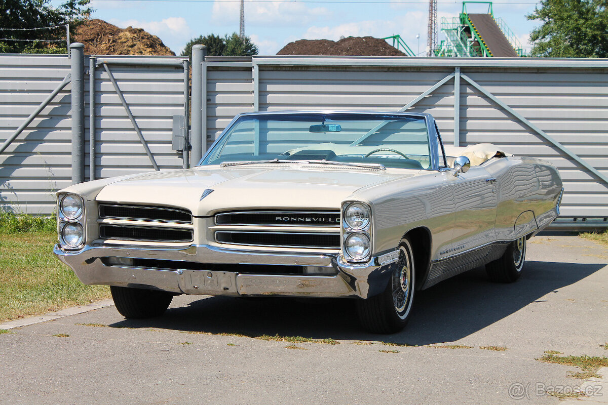 1966 Pontiac Bonneville Convertible 389 V8