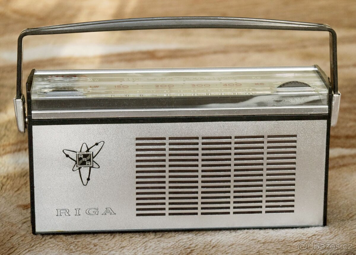 Koupím rádio Riga 301