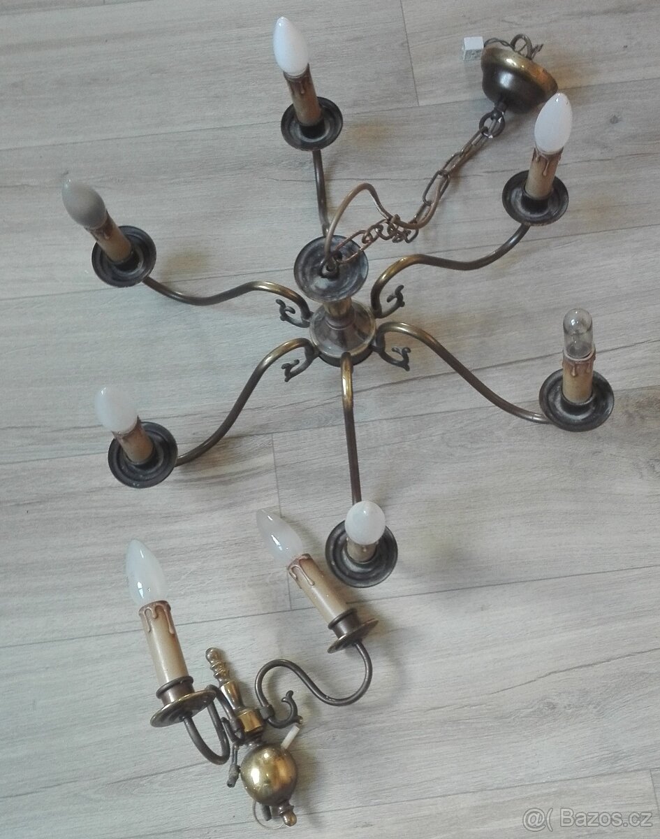 Prodám set starý mosazný lustr a lampu