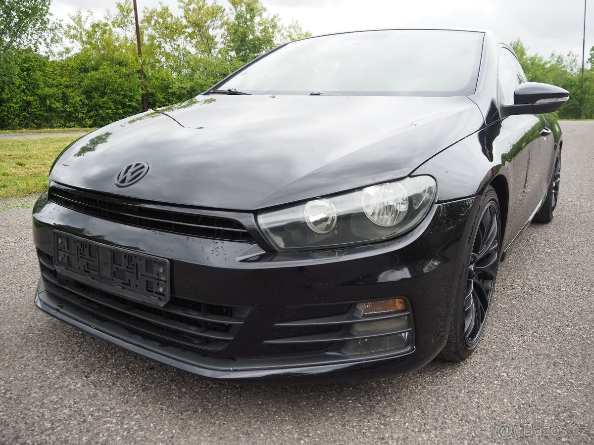 Volkswagen Scirocco 2.0 TSI SPORT 147 KW + CHIP