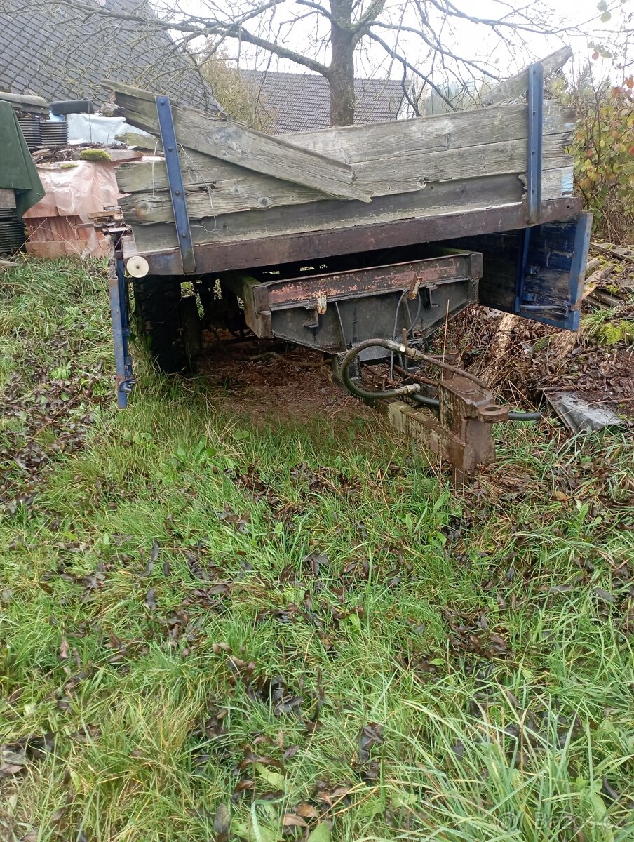Kára za traktor