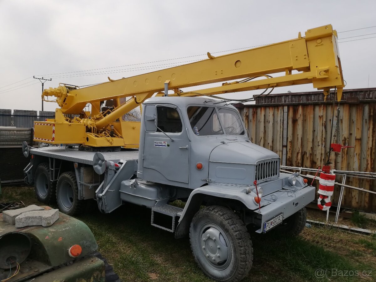 Autojeřáb V3S AD080