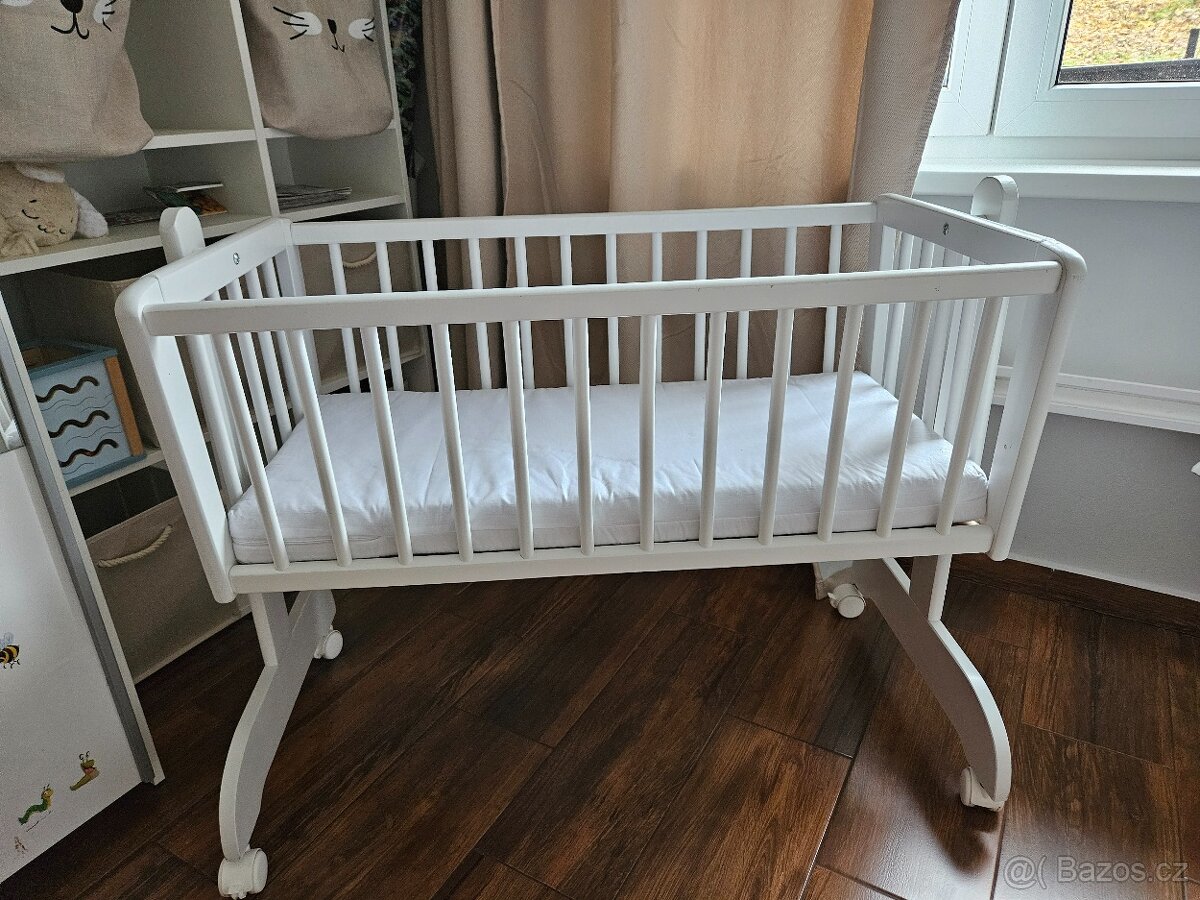 Bukova kolebka s kokosovou matraci