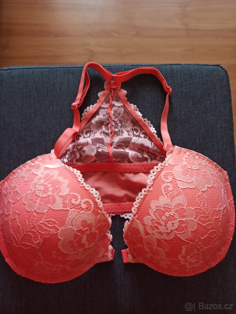 dámské podprsenky - nové