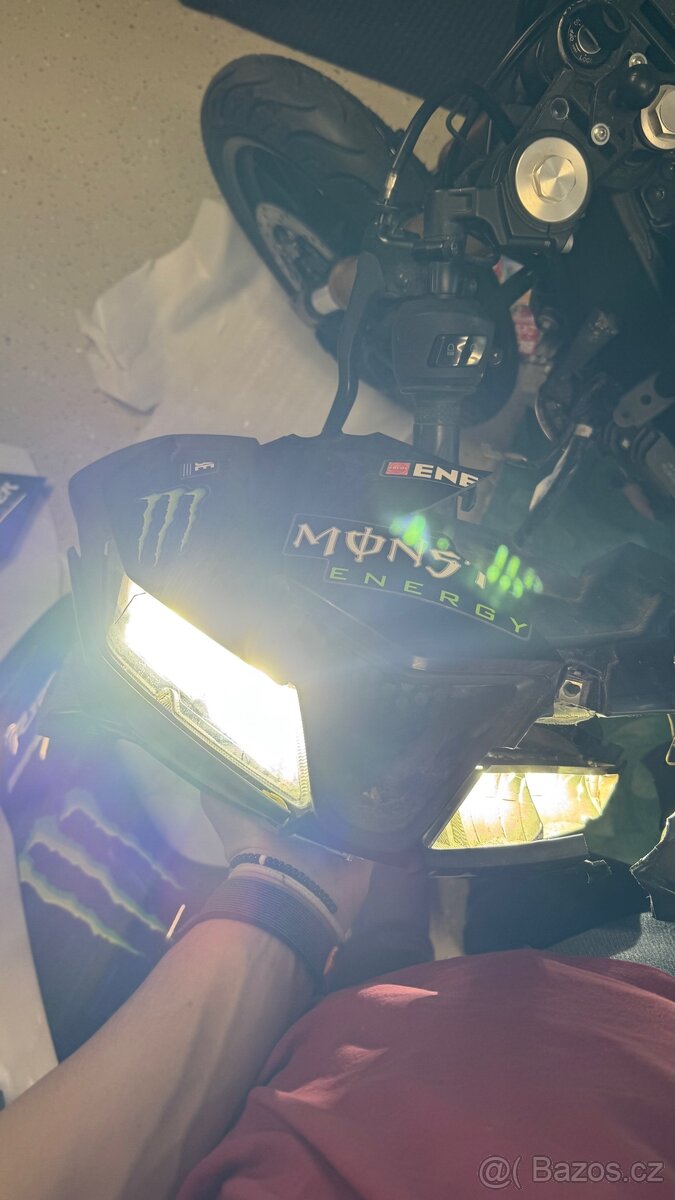 Světlo yamaha r125 2019 2022