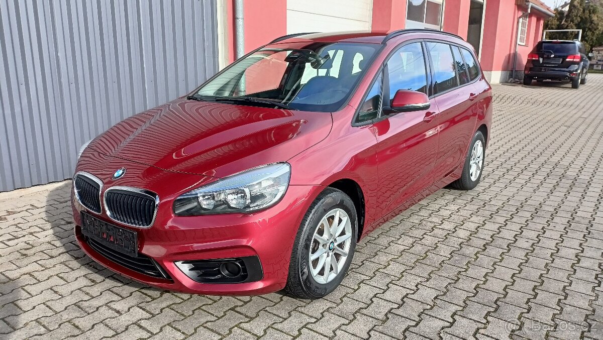 BMW 218d GRAN TOURER 7 míst 84tis km krásný kus