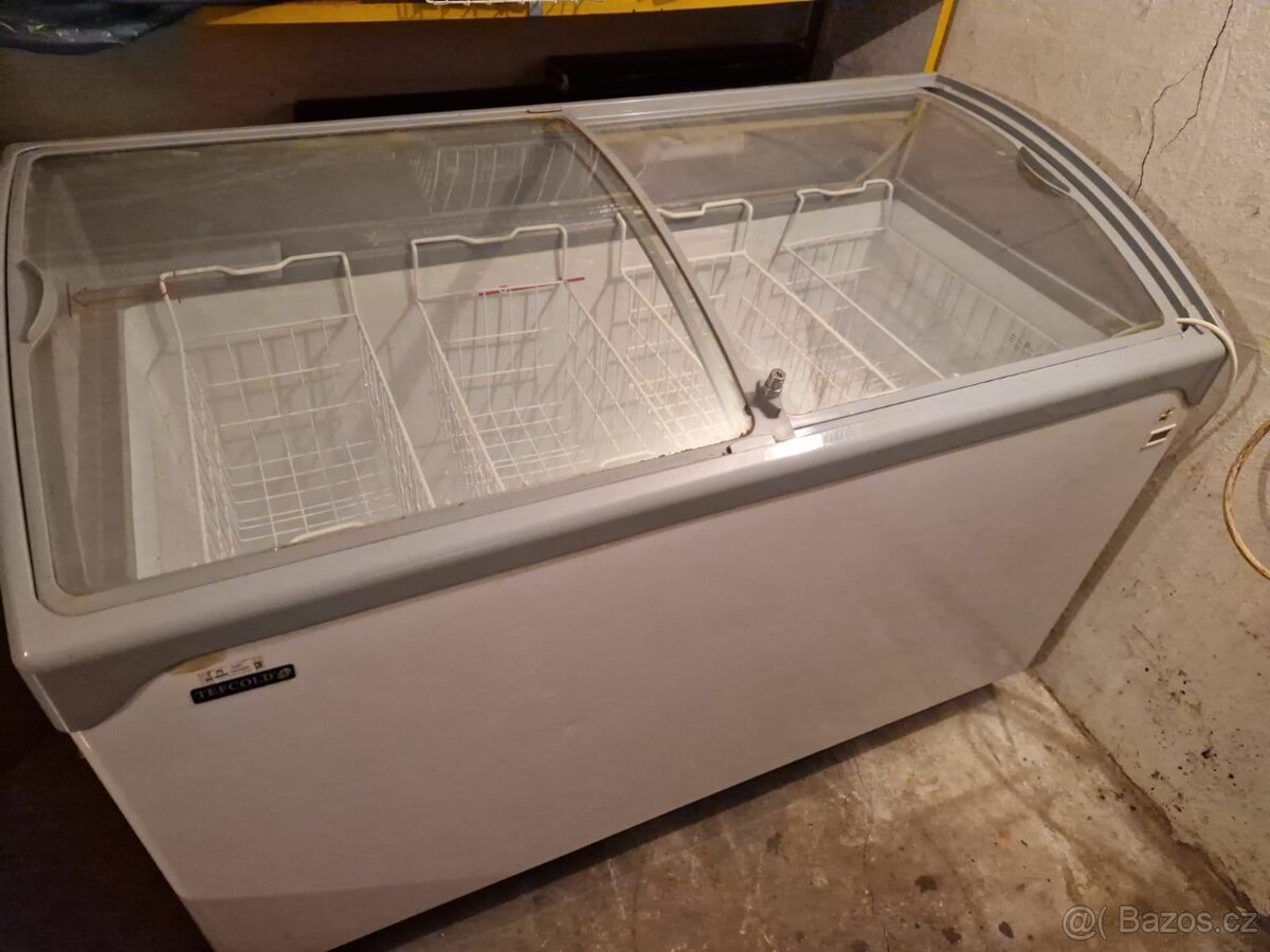 Zánovní mrazák do prodejny
