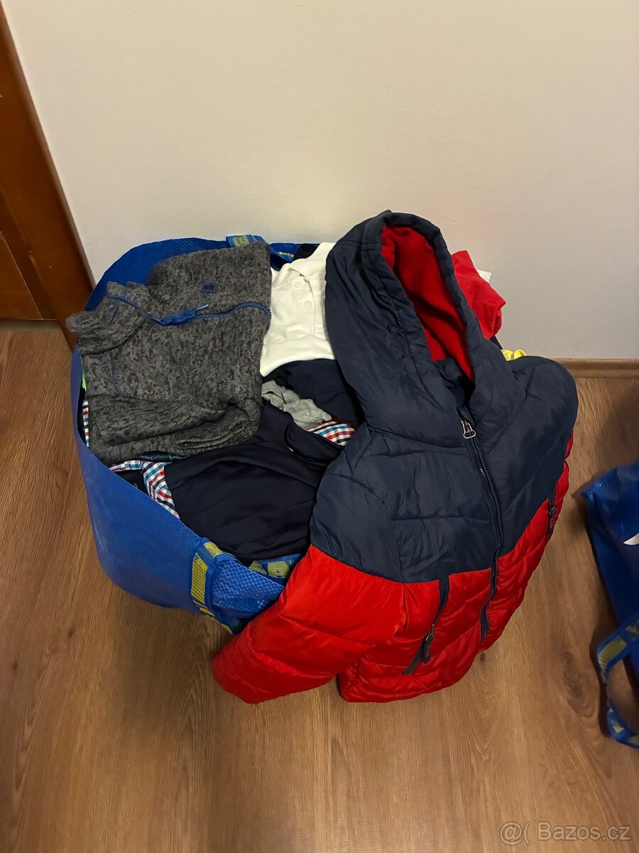 Balík oblečení kluk vel. 110-116