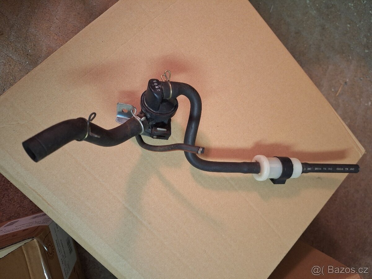 Odvětrávání motoru - odlučovač  oleje  Honda CBR 125 R