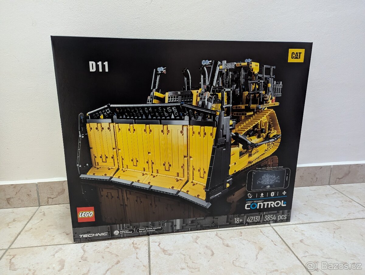 LEGO Technic 42131 Buldozer Cat D11