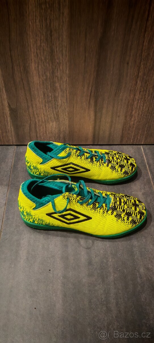 Prodám dětské sálové kopačky