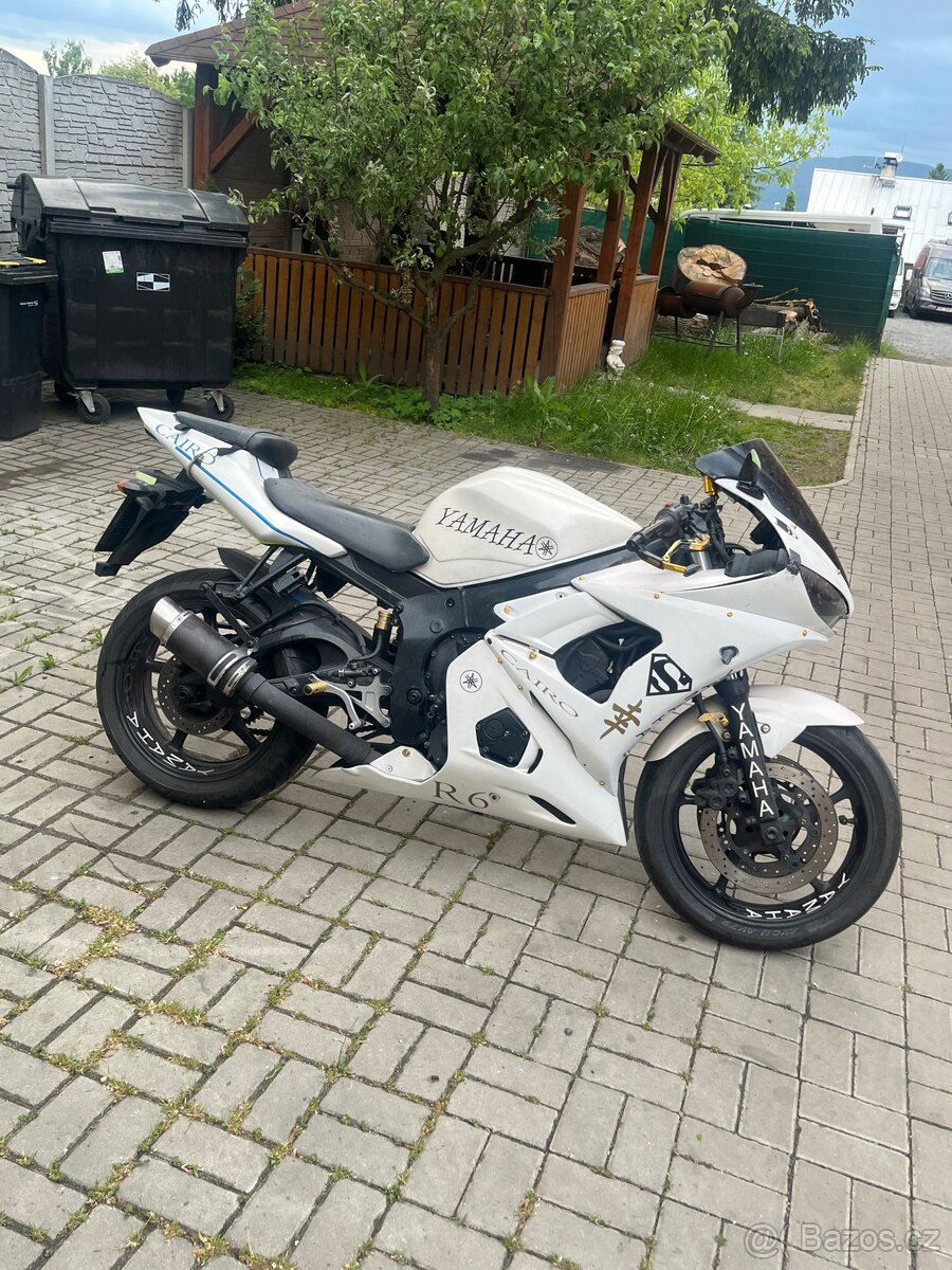 Yamaha R6