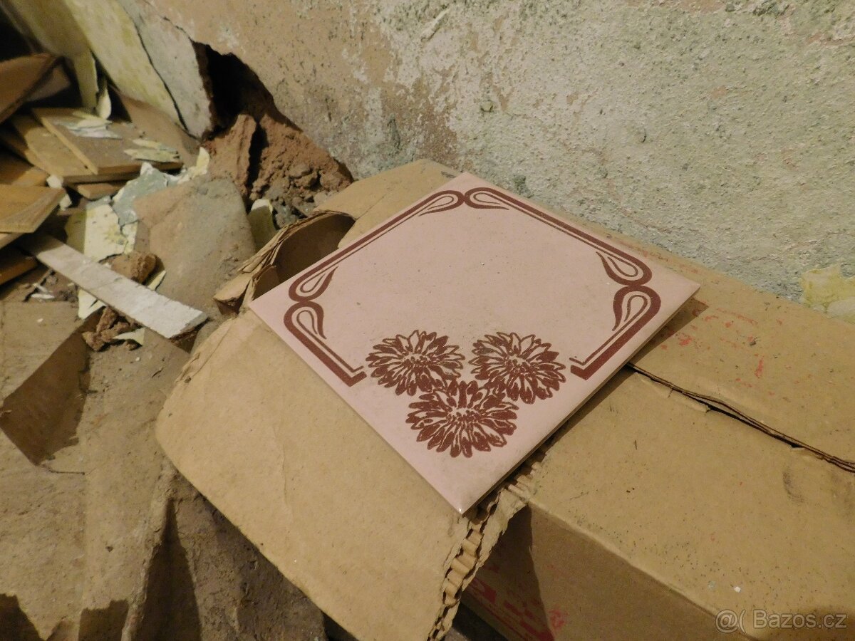 Obkladačky staré 15x15cm