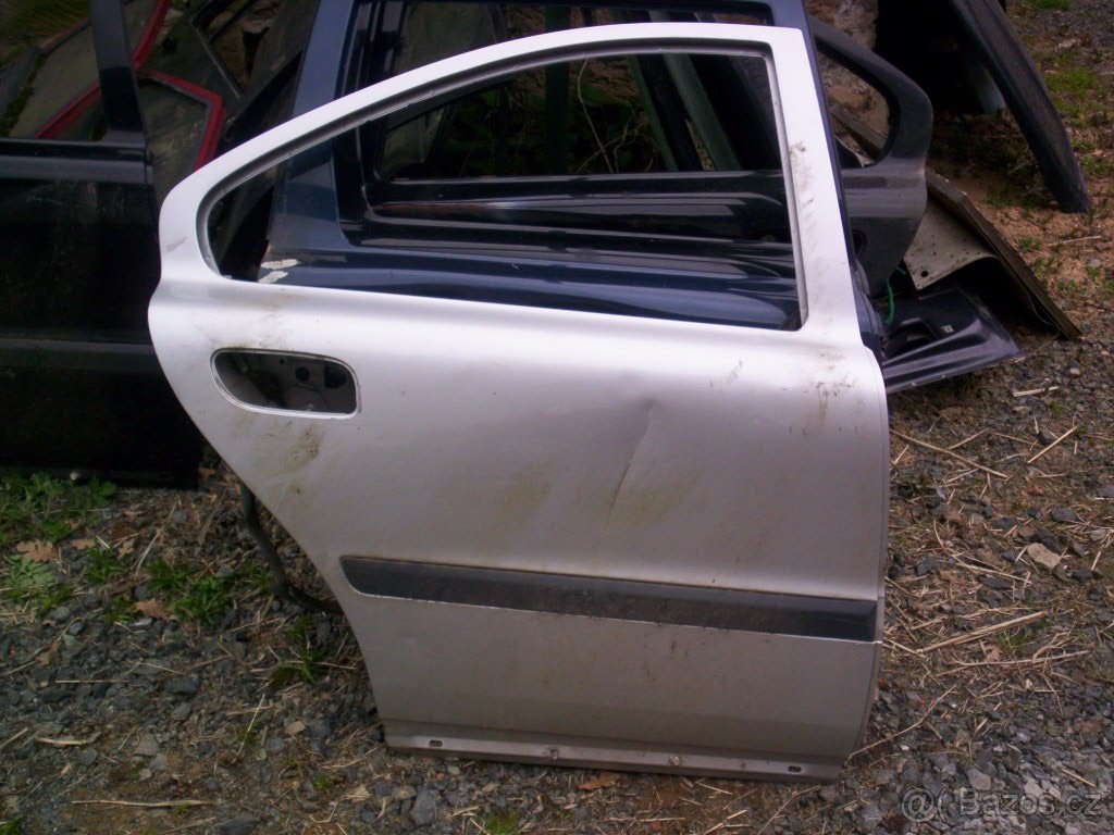 volvo s60 p zadní dveře