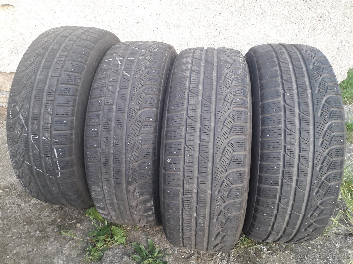 225/60R17 - 99H Pirelli Sottozero 2 RunFlat (4 x ZIMA)