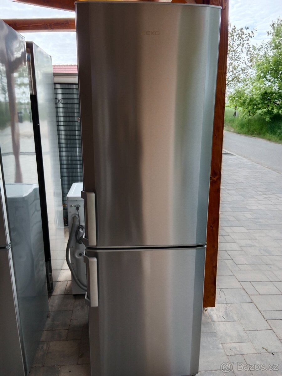 Lednice s mrazakem Beko
