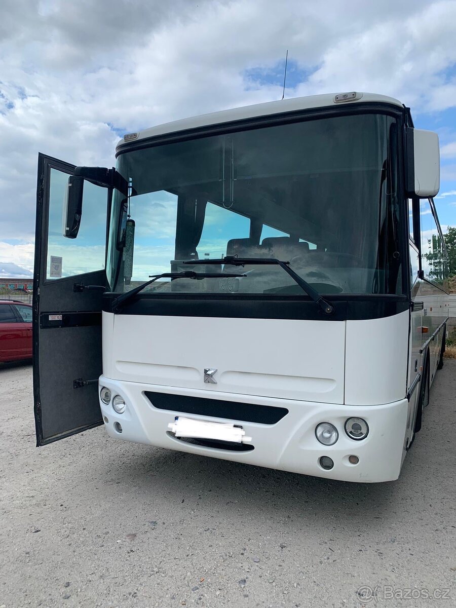 2002 KAROSA LC 956