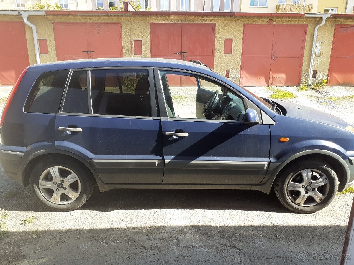 Ford Fusion 1,6 74kW, LPG, tažné, 2009/120000 km, 1.majitel