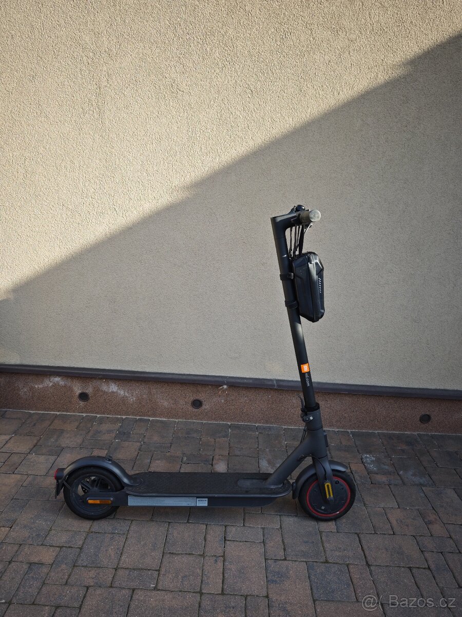 Koloběžka Xiaomi scooter 2 pro