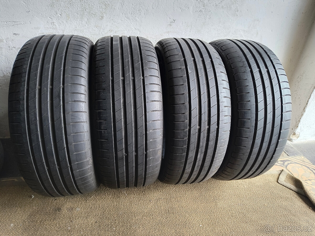 LETNÍ PNEU GOODYEAR 205/55/16-4kč