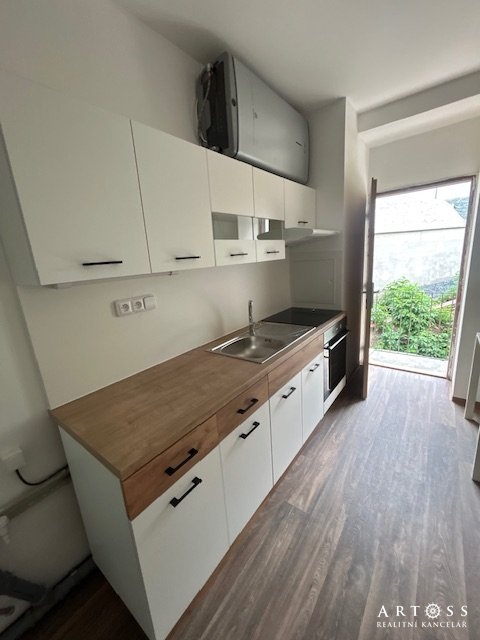 Pronájem bytu 2+1 CP 44 m2 - Hlaváčova ul., Brno-Obřany