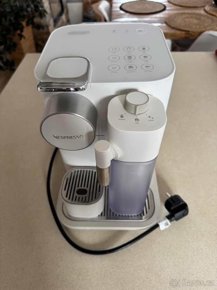 Kávovar Delonghi EN650 W