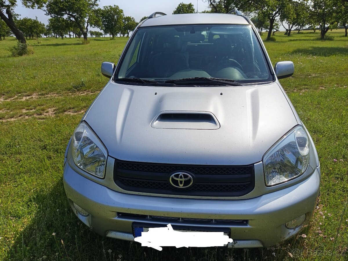 Toyota Rav4, 2.0 D-4D KLIMA, 4x4, 6x AIRBAG