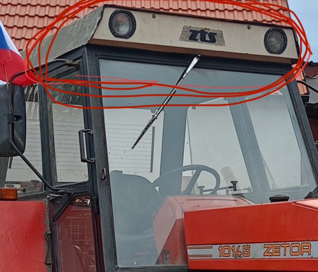 Střecha Zetor Crystal 1984 se střešním oknem