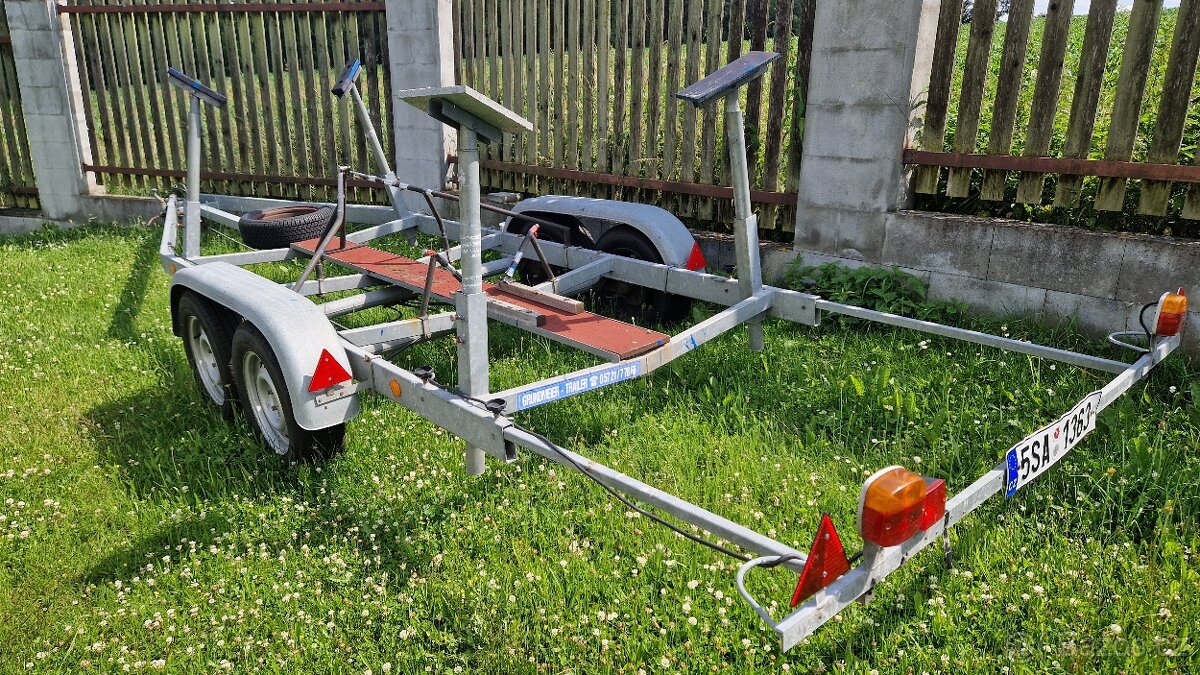 Vlek pro kylovou plachetnici