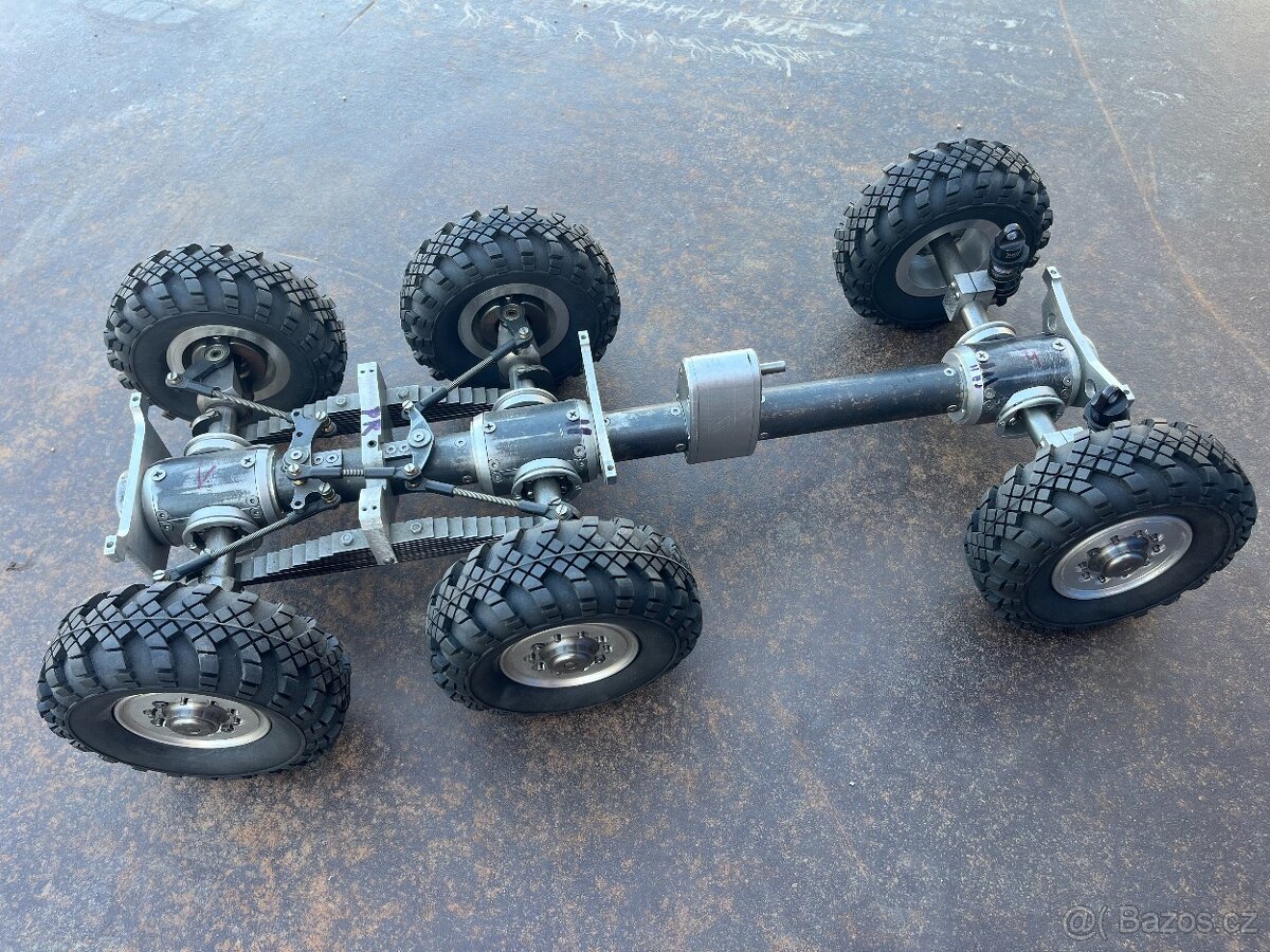 Model 1:10 Tatra 813 6x6 podvozek a rám