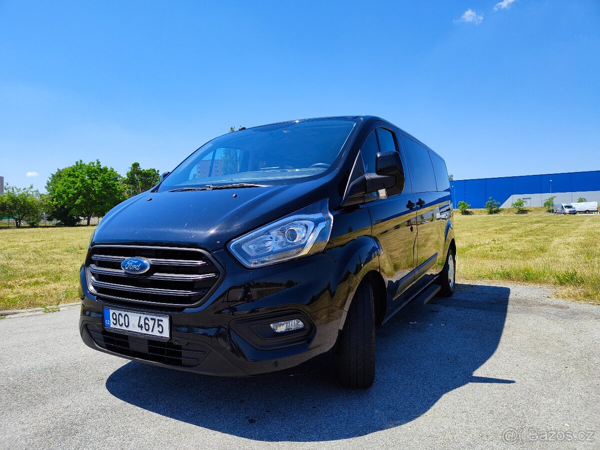 Pronájem vozidla Ford Custom - 9 míst Long