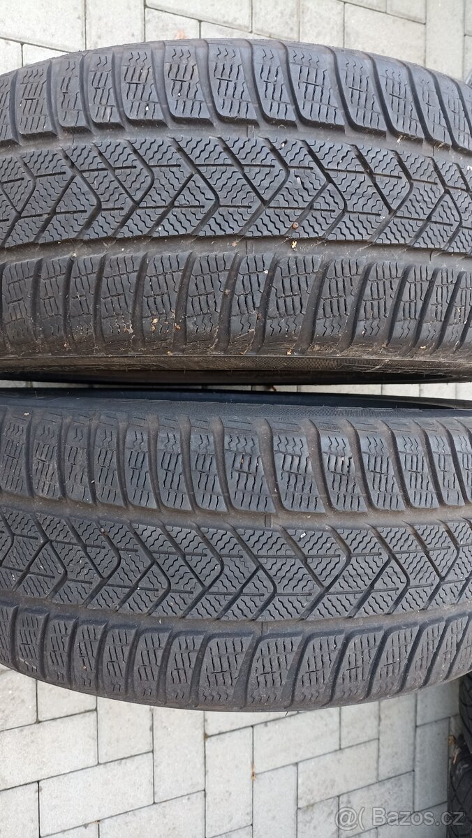 225 55 18 Pirelli sotozero 3 zimní sada 4 ks